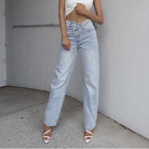 NWOT Princess Polly Holly asymmetrical jeans